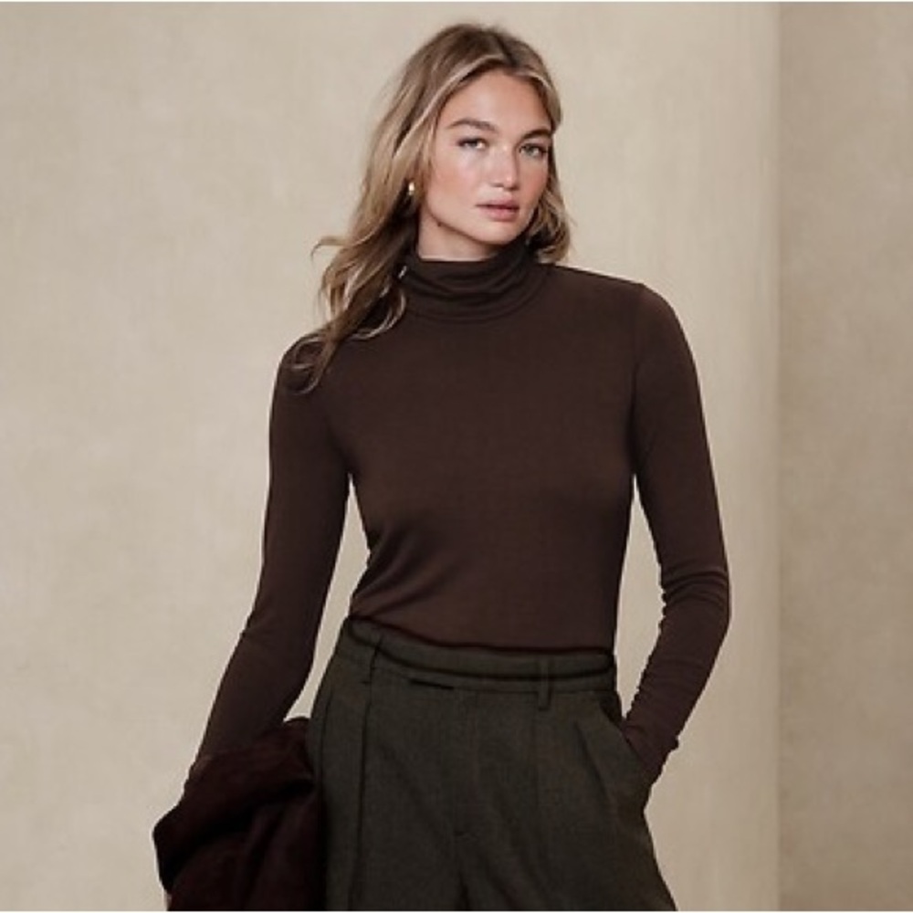 Banana republic soft luxe turtleneck long sleeve shirt in costa coffee brown XS
